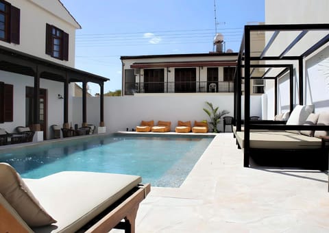 Balcony/Terrace, Swimming pool