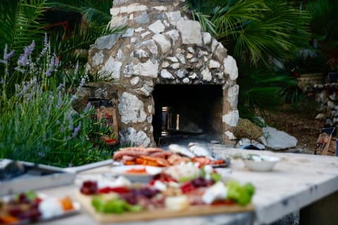 Old Stone House 2 Apartment in Mlini