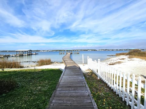 Amazing 5-Bedroom Home with Incredible Views from 4 Balconies House in West Beach