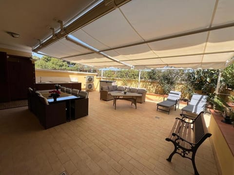 Balcony/Terrace, Living room, Seating area