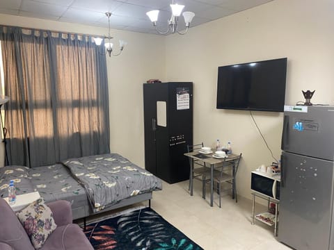 TV and multimedia, Kitchen or kitchenette, Living room