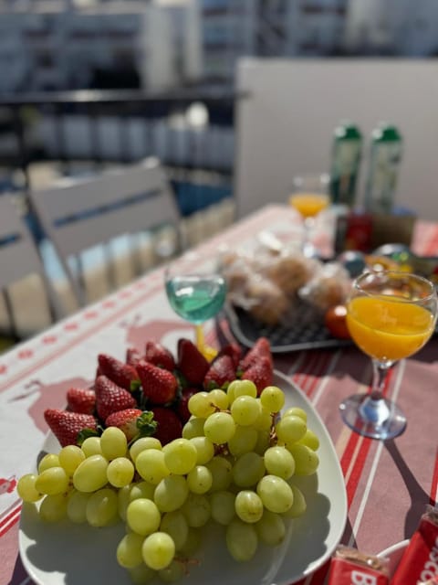 Food and drinks