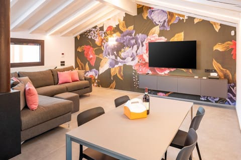 Blumen Apartment Apartment in Bardolino