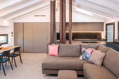 Blumen Apartment Apartment in Bardolino