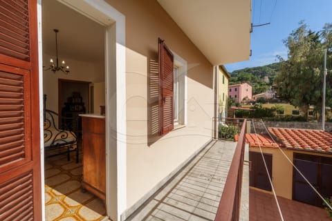 Patio, Balcony/Terrace