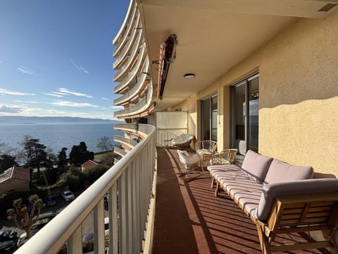 View (from property/room), Balcony/Terrace, Sea view