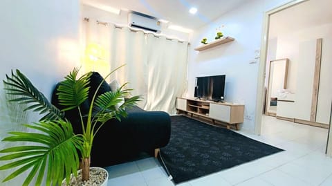 Communal lounge/ TV room, TV and multimedia, Living room, Seating area