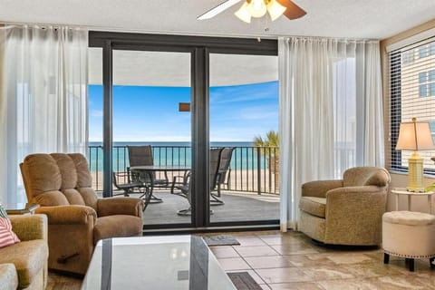 Patio, Day, Natural landscape, View (from property/room), Balcony/Terrace, Living room, Seating area, Sea view