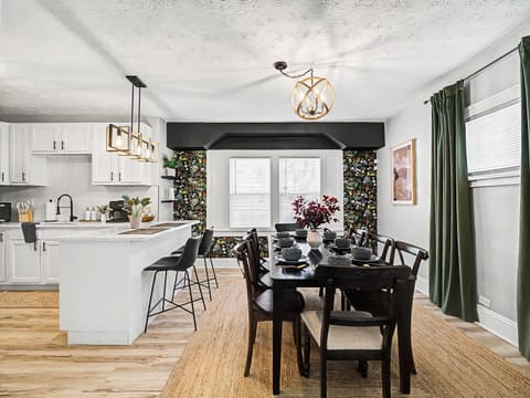 Newly Renovated and Designed Near Downtown House in Cleveland Heights