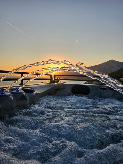 Natural landscape, Mountain view, Sea view, Sunset