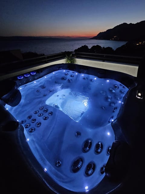 Night, Natural landscape, Hot Tub, Sea view