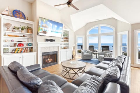 1613 - Awakening Sun House in Corolla