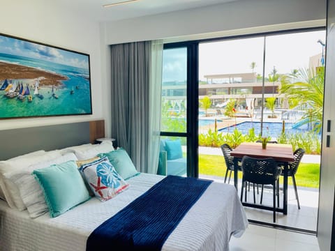 Patio, Bed, View (from property/room), Dining area, Bedroom, Pool view