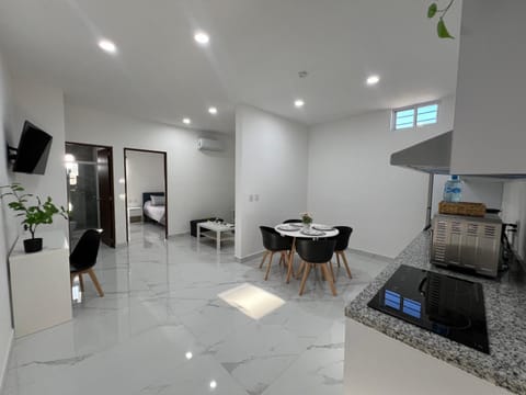 TV and multimedia, Kitchen or kitchenette, Living room, Dining area