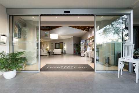 Facade/entrance, Lobby or reception