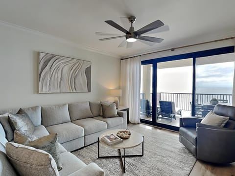 Balcony/Terrace, Living room, Seating area, Sea view, furniture