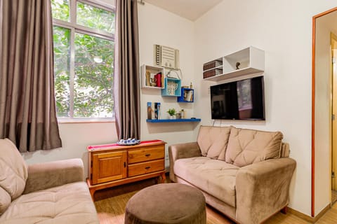TV and multimedia, Seating area, Evening entertainment