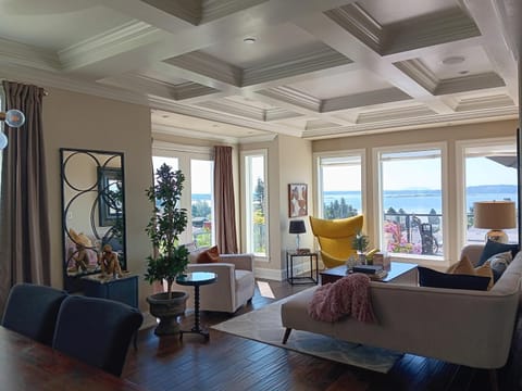 View (from property/room), Seating area, Internal: Not applicable to any particular room