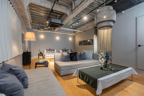 Living room, Photo of the whole room