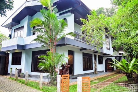 Property building, Garden, Garden, Garden view