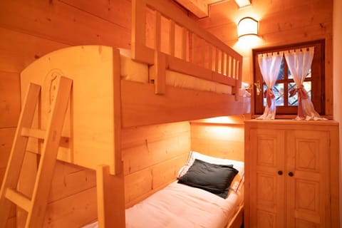 Bed, Photo of the whole room, Bedroom, bunk bed, wardrobe