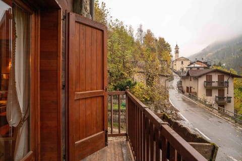 Day, Balcony/Terrace, Mountain view