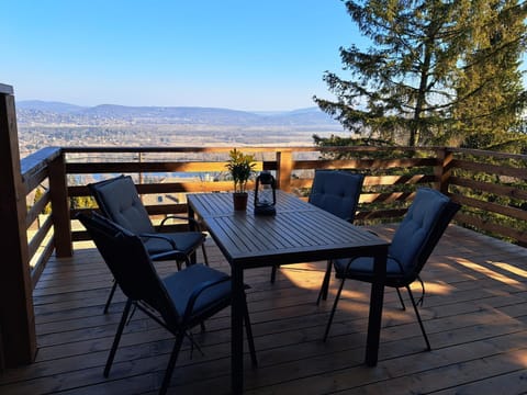 Patio, Natural landscape, View (from property/room), Balcony/Terrace, Dining area, Mountain view