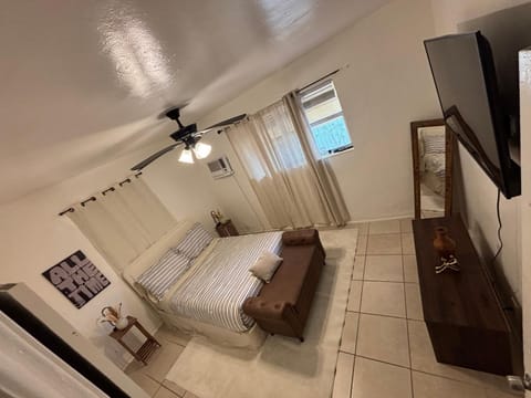 Miami Area Modern Near Sunny Isles Beach House in North Miami Beach