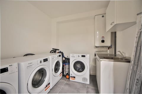 07 Studio Charenton Fitness Cinema Apartment in Charenton-le-Pont