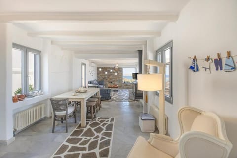 Walk to Naousa - 5BR House - Amazing View - Vireya Apartment in Naousa