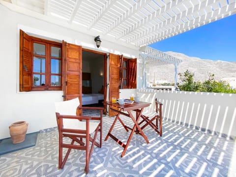 Day, Natural landscape, View (from property/room), Balcony/Terrace, City view, Landmark view, Mountain view