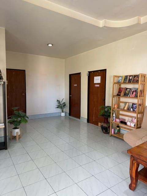 Secret Lanta Guesthouse Bed and Breakfast in Sala Dan