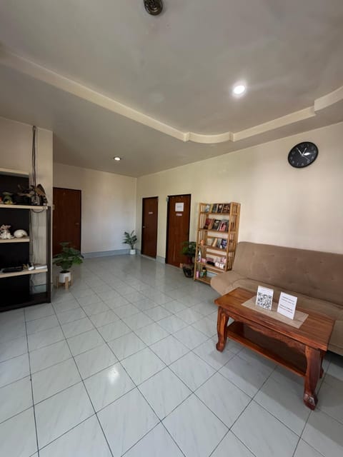 Secret Lanta Guesthouse Bed and Breakfast in Sala Dan