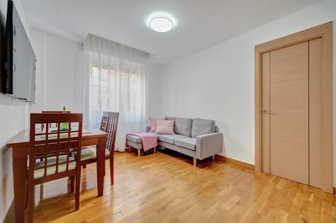 TV and multimedia, Living room, Dining area