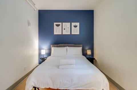 Best Derby Location 9-mins to Churchill Downs Apartment in Louisville