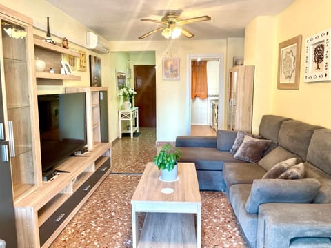 Communal lounge/ TV room, TV and multimedia, Living room