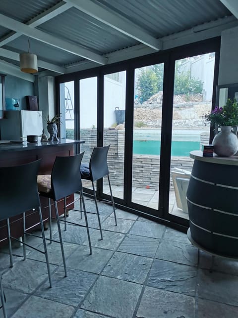 Accommodation Cafe Vacation rental in Cape Town