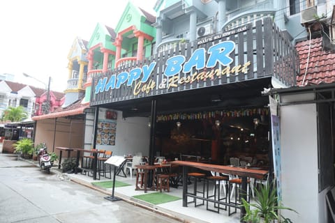 Property building, Day
