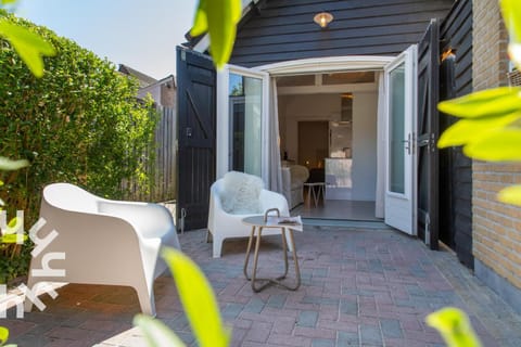 Garden, Balcony/Terrace