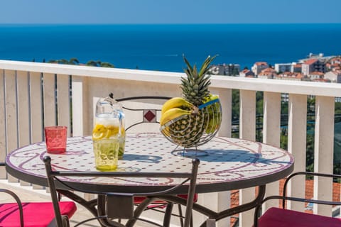 View (from property/room), Balcony/Terrace, Sea view