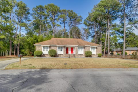 Easy Access to I-77 and I-20 Columbia Duplex! Apartment in Dentsville