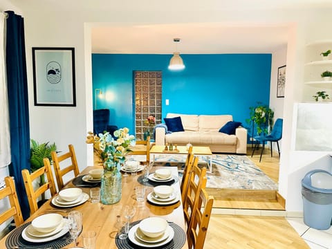 Maison le B - Disneyland Paris - Parking - Wifi House in Bussy-Saint-Georges