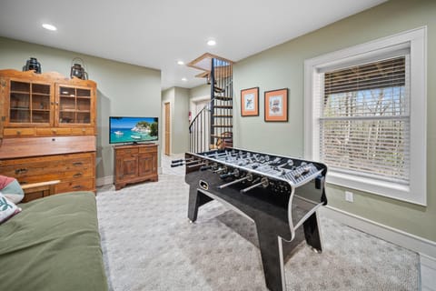 Tree Top House in Seven Devils