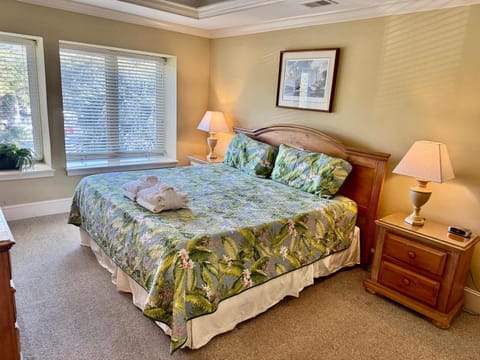 Sensational Sea Pines South Beach 4 bed 2 ba Villa Apartment in Hilton Head Island