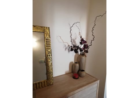 Facade/entrance, Decorative detail