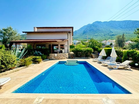 Patio, Natural landscape, Garden, Mountain view, Pool view, Swimming pool, sunbed