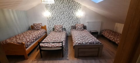 Maison 8 à 10 personnes House in Bourgogne-Franche-Comté