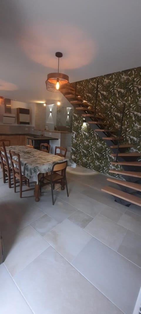 Maison 8 à 10 personnes House in Bourgogne-Franche-Comté