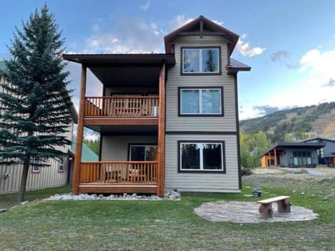 Property building, Day, Natural landscape