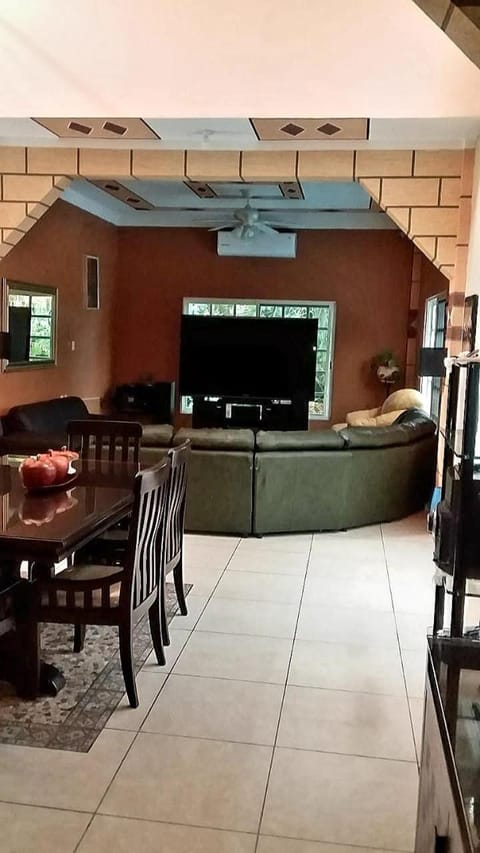 Communal lounge/ TV room